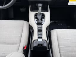 Honda HR-V LX AWD CVT 2027 — side view