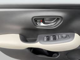 Honda HR-V LX AWD CVT 2027 — side view