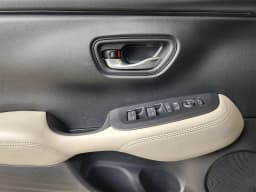 Honda HR-V LX AWD CVT 2027 — side view