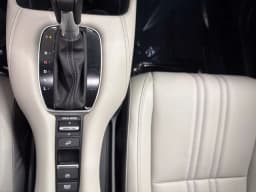 Honda HR-V EX-L AWD CVT 2027 — side view