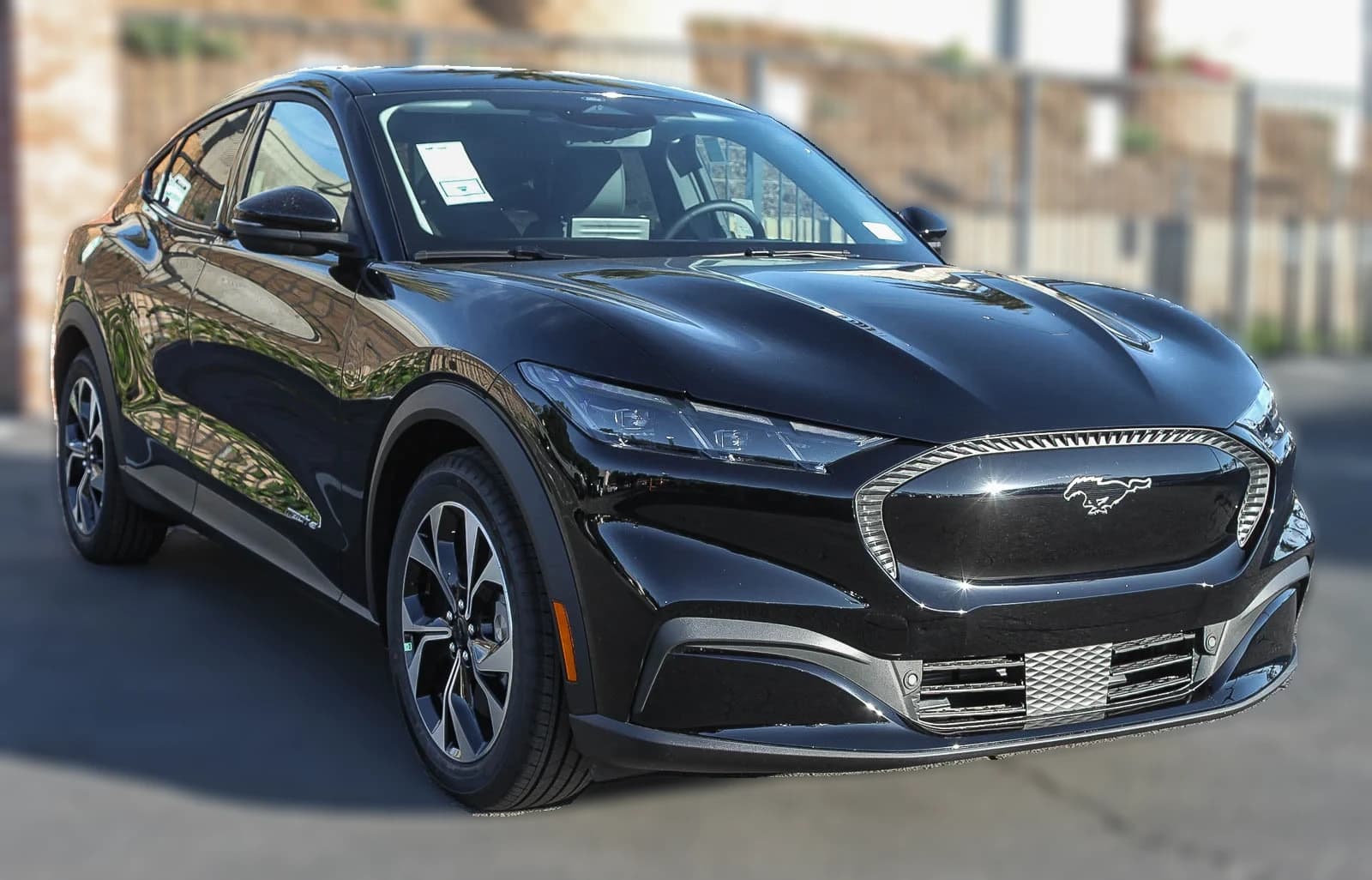 Ford Mustang Mach-E Select RWD 2026 — side view