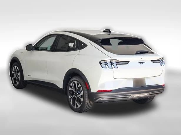Ford Mustang Mach-E Select RWD 2026 — side view