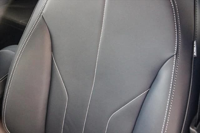 Ford Mustang Mach-E Select RWD 2026 — side view