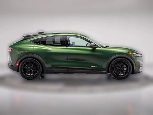 Ford Mustang Mach-E Select RWD 2026 — side view