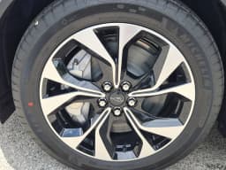 Ford Mustang Mach-E Select RWD 2026 — side view