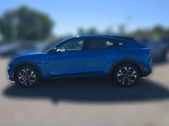 Ford Mustang Mach-E Select RWD 2026 — side view