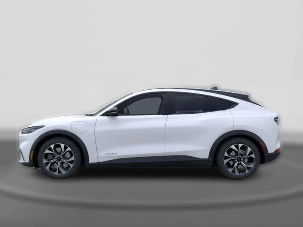Ford Mustang Mach-E Select RWD 2026 — side view