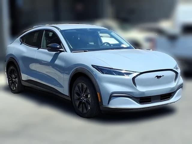 Ford Mustang Mach-E Select RWD 2026 — side view
