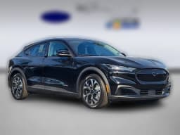 Ford Mustang Mach-E Select RWD 2026 — side view