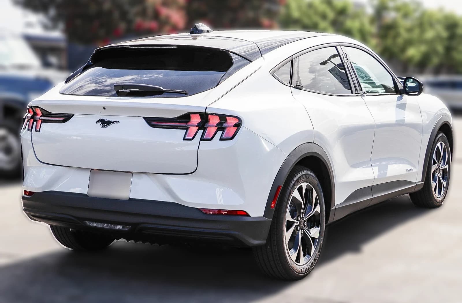 Ford Mustang Mach-E Select RWD 2026 — side view