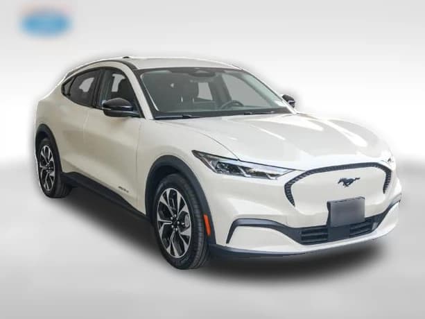 Ford Mustang Mach-E Select RWD 2026 — side view