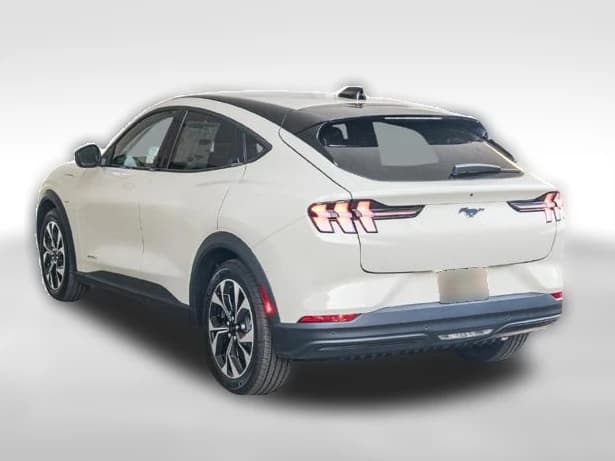 Ford Mustang Mach-E Select RWD 2026 — side view