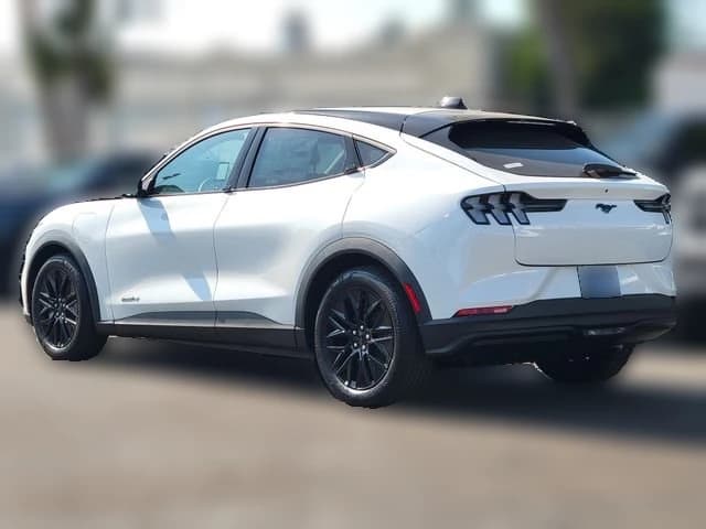 Ford Mustang Mach-E Select RWD 2026 — side view
