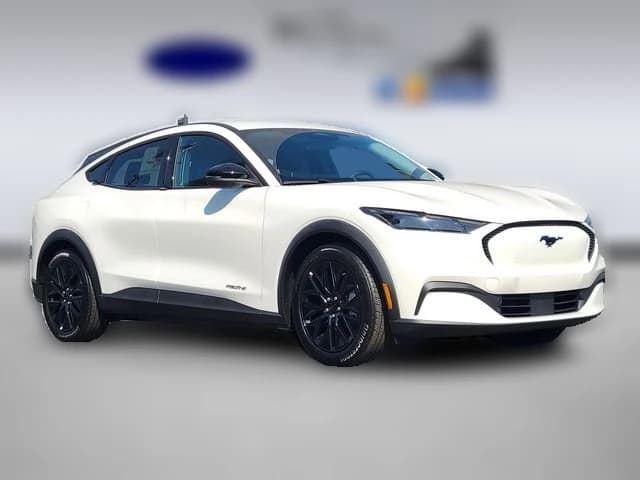 Ford Mustang Mach-E Select RWD 2026 — side view