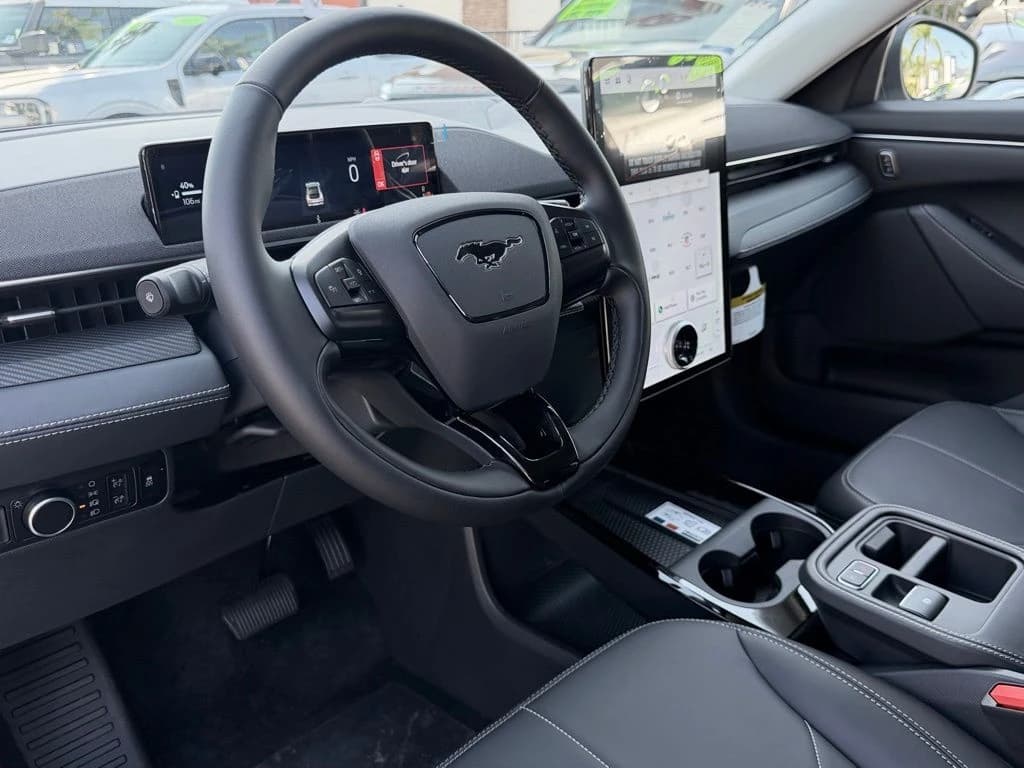 Ford Mustang Mach-E Select RWD 2026 — side view