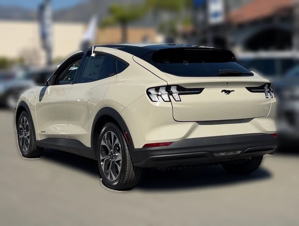 Ford Mustang Mach-E Select RWD 2026 — side view