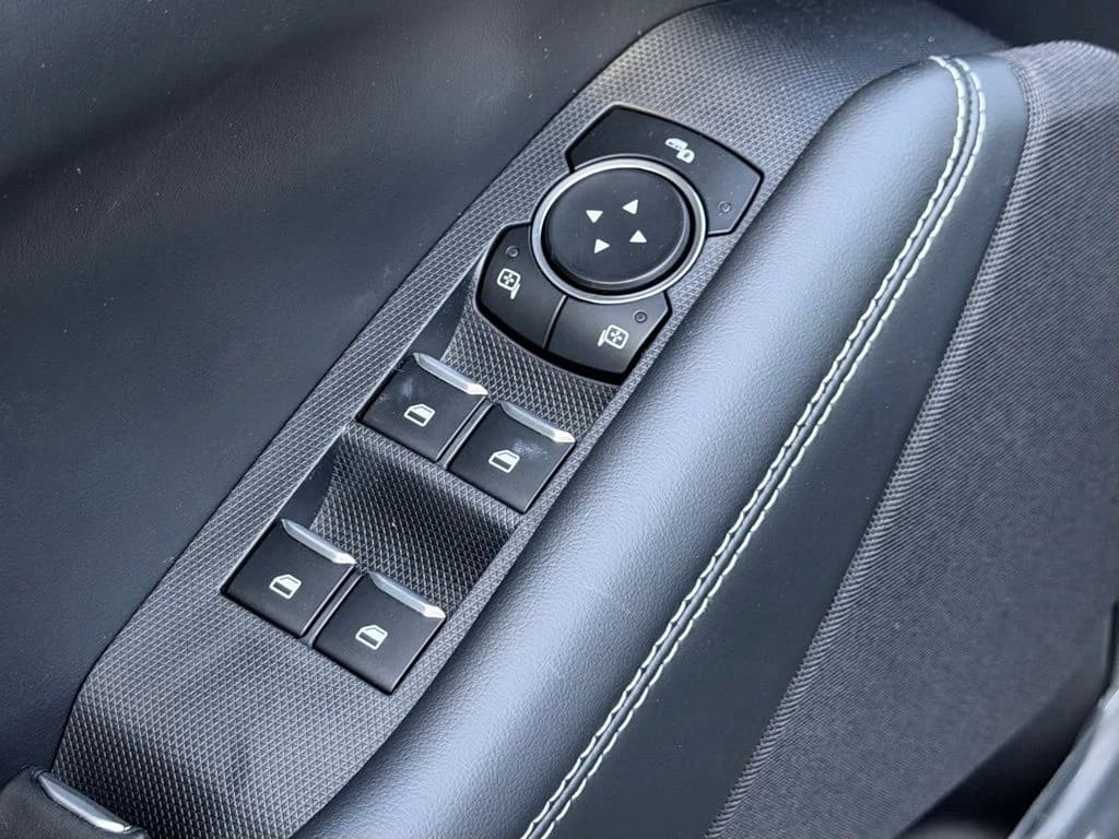 Ford Mustang Mach-E Select RWD 2026 — side view