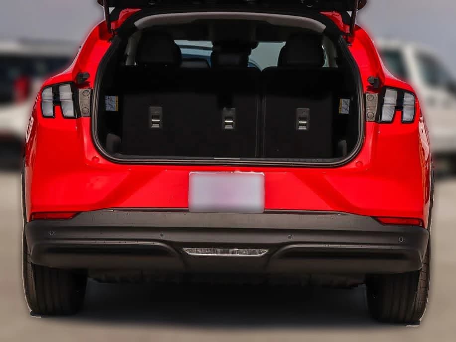 Ford Mustang Mach-E Select RWD 2026 — side view