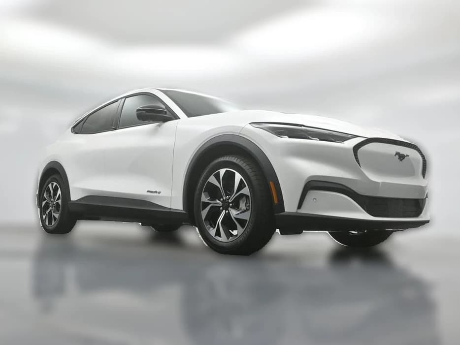 Ford Mustang Mach-E Select RWD 2026 — side view