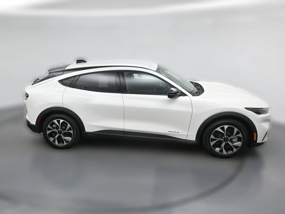 Ford Mustang Mach-E Select RWD 2026 — side view