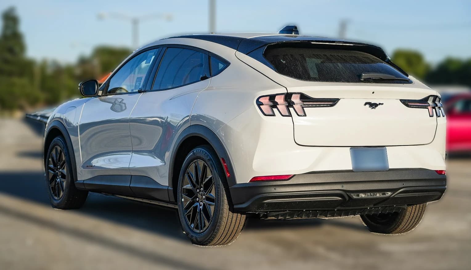 Ford Mustang Mach-E Select RWD 2026 — side view