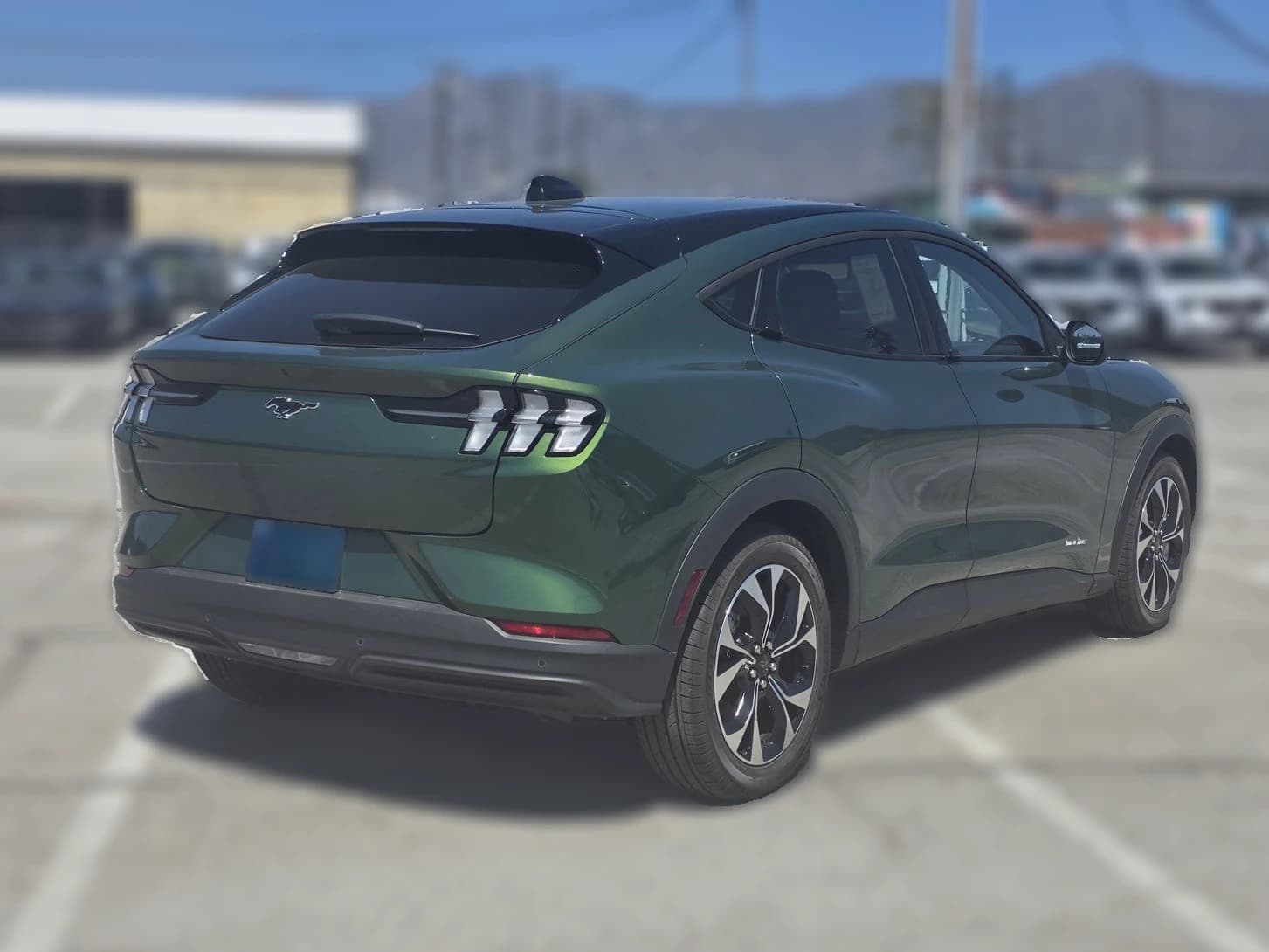 Ford Mustang Mach-E Select RWD 2026 — side view