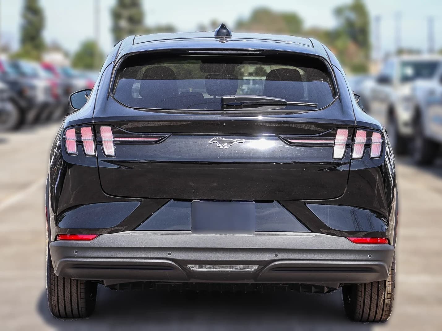 Ford Mustang Mach-E Select RWD 2026 — side view