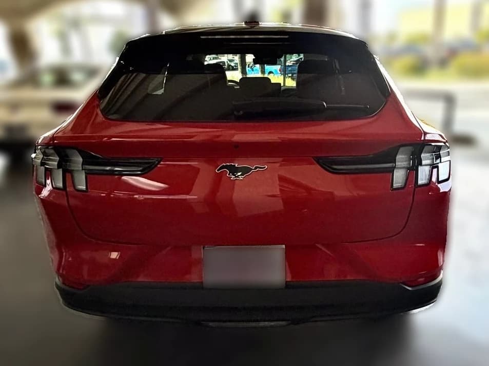 Ford Mustang Mach-E Select AWD 2026 — side view