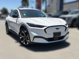 Ford Mustang Mach-E Select AWD 2026 — side view