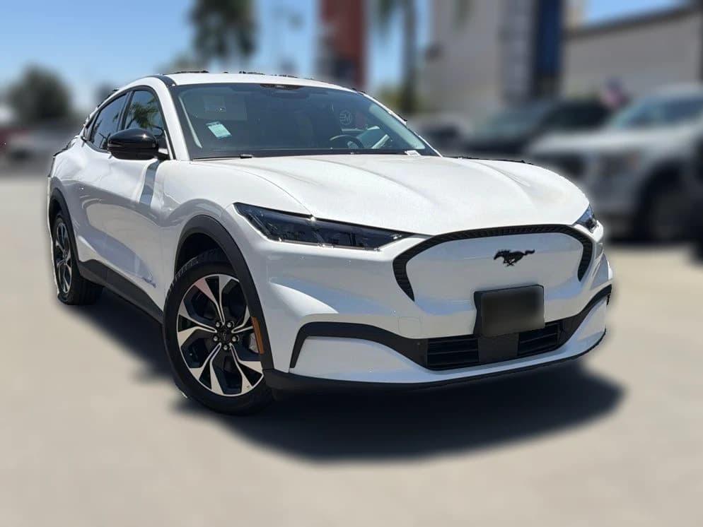 Ford Mustang Mach-E Select AWD 2026 — side view