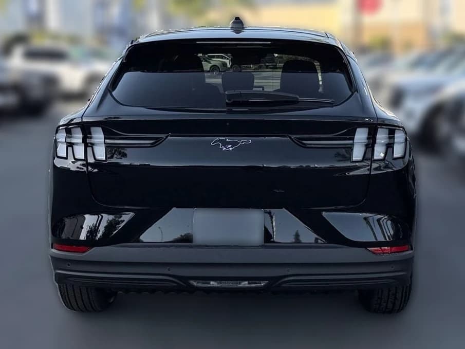 Ford Mustang Mach-E Select AWD 2026 — side view
