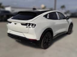Ford Mustang Mach-E Premium RWD 2026 — side view
