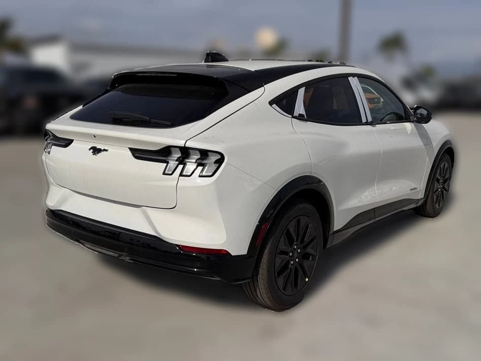 Ford Mustang Mach-E Premium RWD 2026 — side view