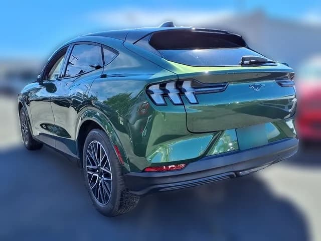 Ford Mustang Mach-E Premium RWD 2026 — side view