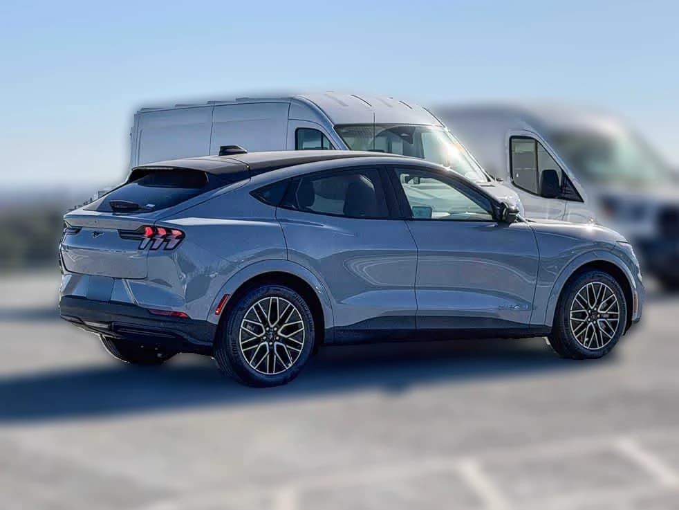 Ford Mustang Mach-E Premium RWD 2026 — side view
