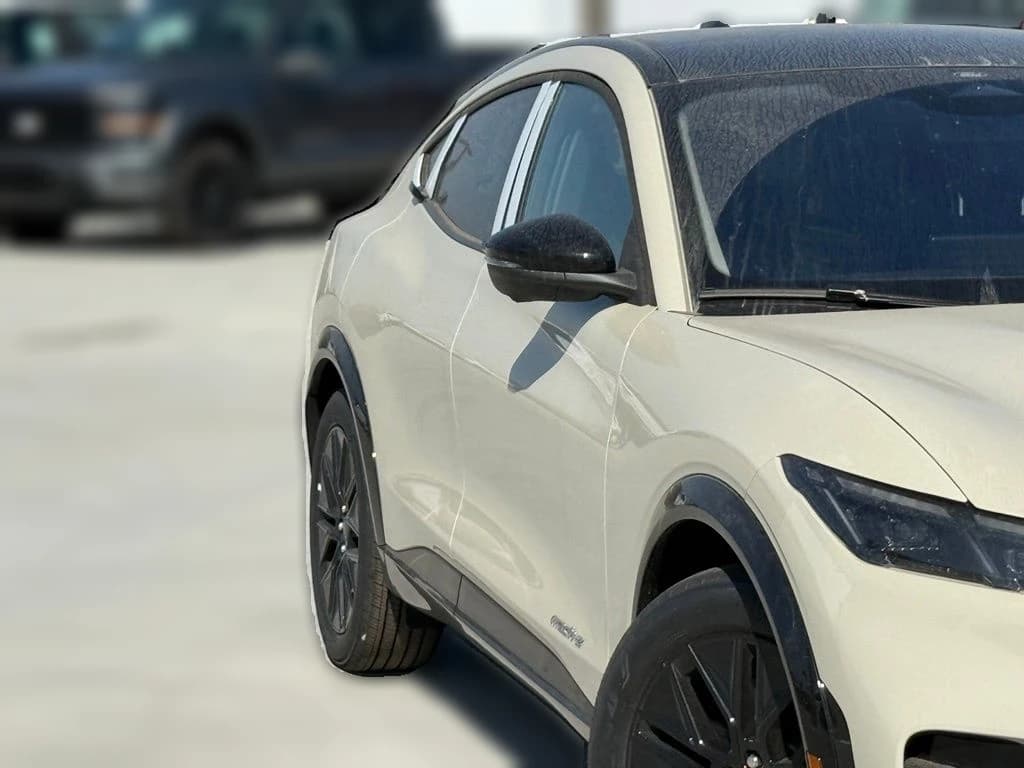 Ford Mustang Mach-E Premium RWD 2026 — side view