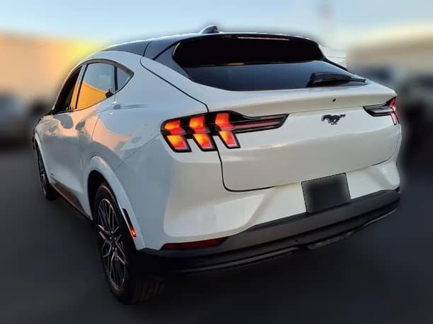 Ford Mustang Mach-E Premium RWD 2026 — side view
