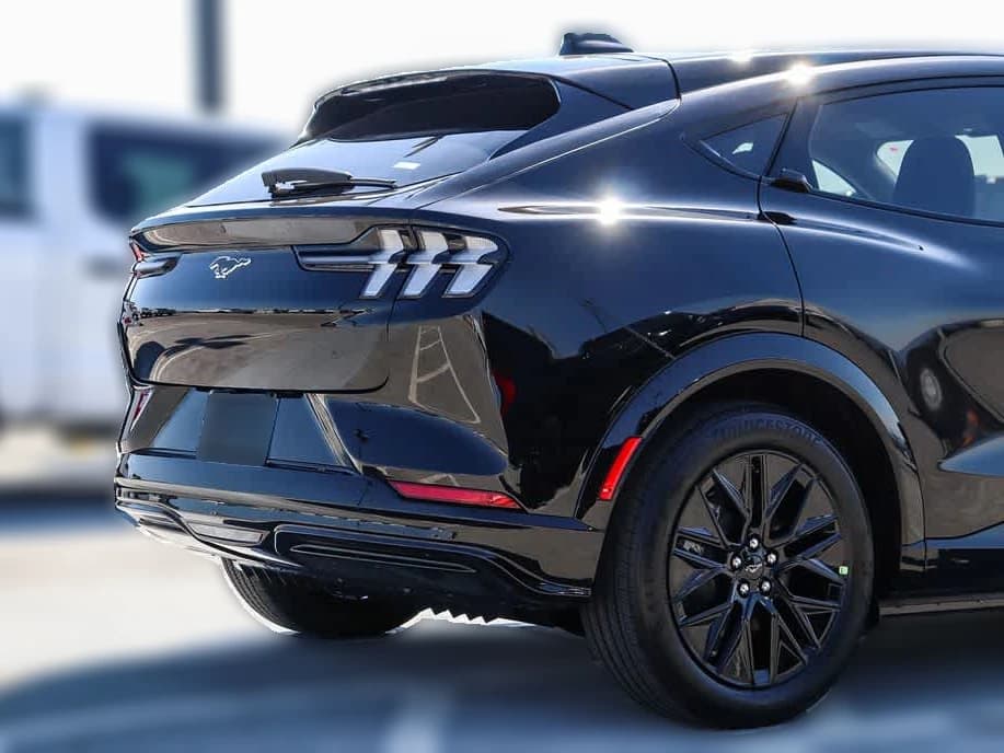 Ford Mustang Mach-E Premium RWD 2026 — side view