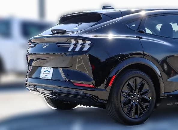 Ford Mustang Mach-E Premium RWD 2026 — side view