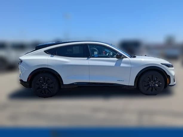 Ford Mustang Mach-E Premium RWD 2026 — side view