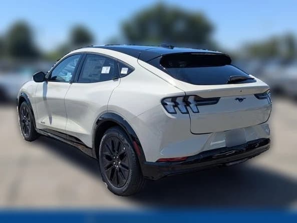Ford Mustang Mach-E Premium RWD 2026 — side view