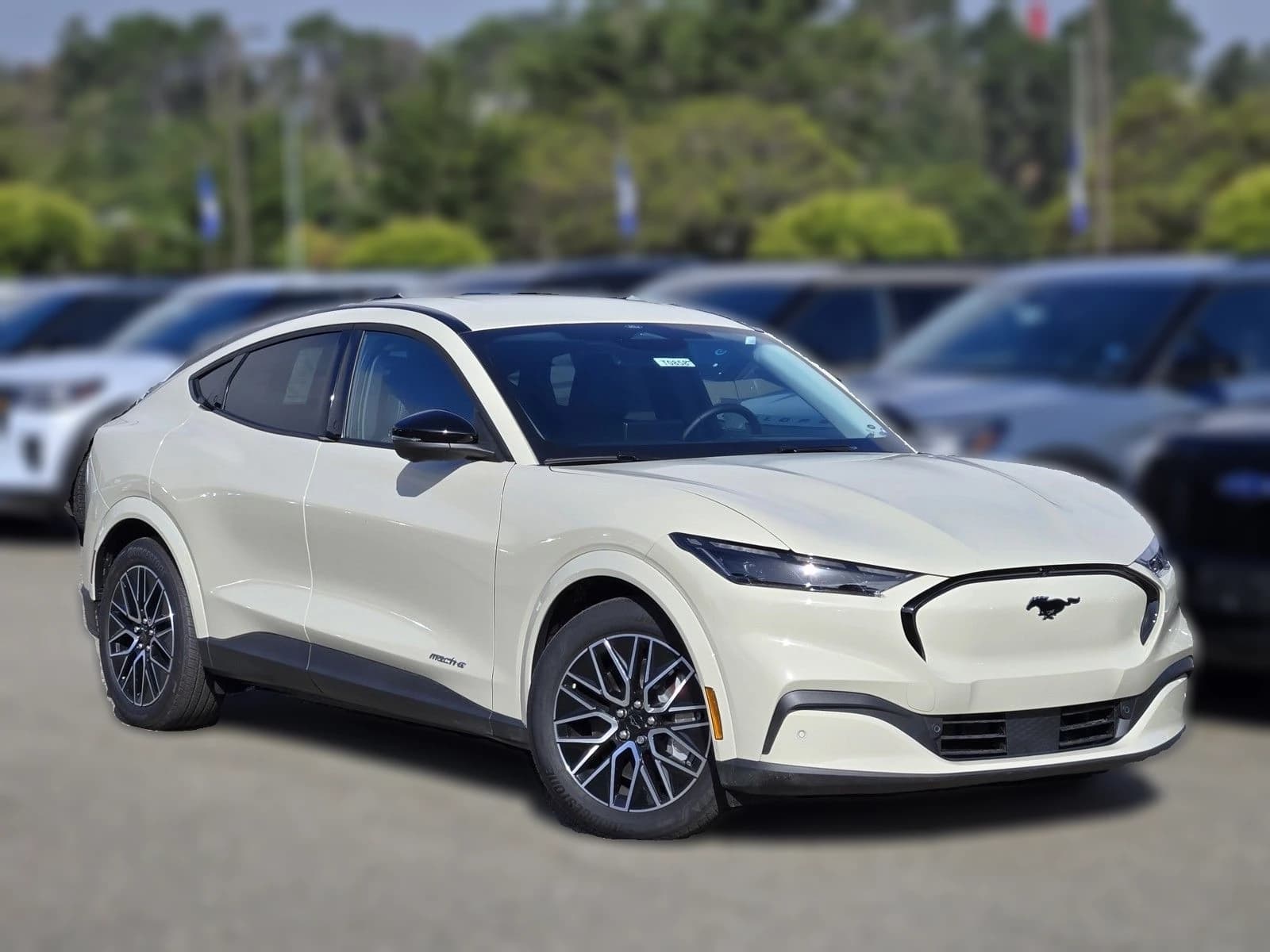 Ford Mustang Mach-E Premium RWD 2026 — side view