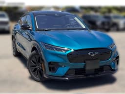 Ford Mustang Mach-E Premium RWD 2026 — side view