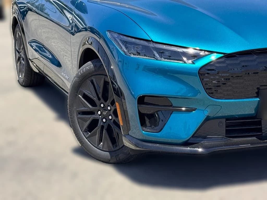 Ford Mustang Mach-E Premium RWD 2026 — side view