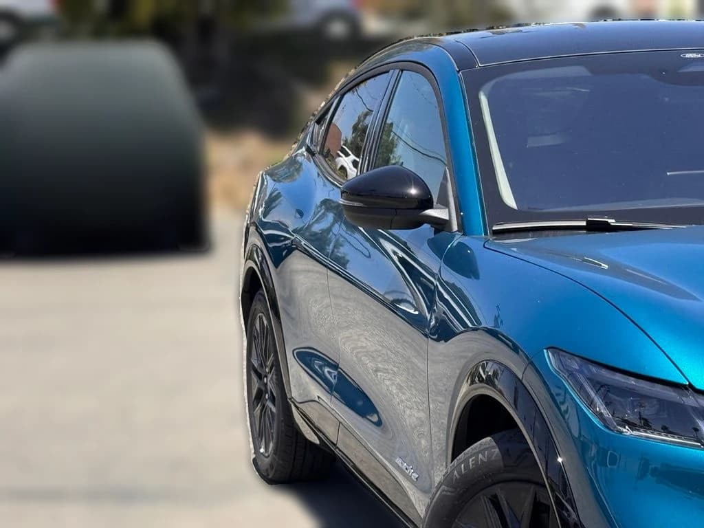 Ford Mustang Mach-E Premium RWD 2026 — side view