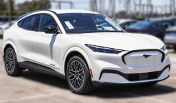 Ford Mustang Mach-E Premium RWD 2026 — side view