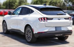 Ford Mustang Mach-E Premium RWD 2026 — side view