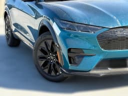 Ford Mustang Mach-E Premium RWD 2026 — side view
