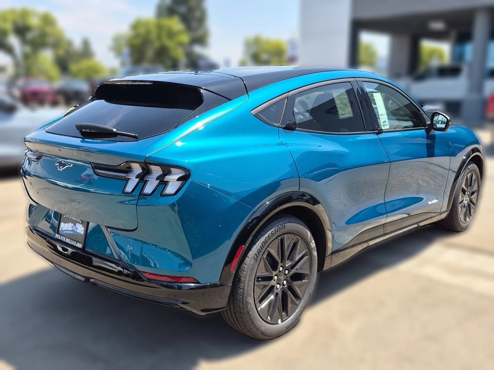 Ford Mustang Mach-E Premium RWD 2026 — side view