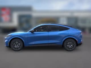 Ford Mustang Mach-E Premium RWD